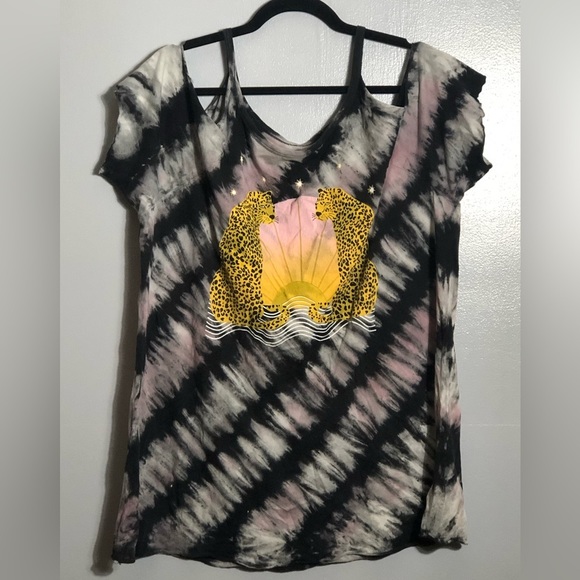 torrid Tops - Torrid Cold Shoulder Tee Cheetah Print  Black Tie Dye Size 1X